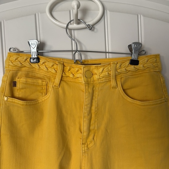Judy Blue - High Waist Yellow Braided Waistband Wide Leg Crop Denim Jeans - 5/27 - Picture 6 of 9